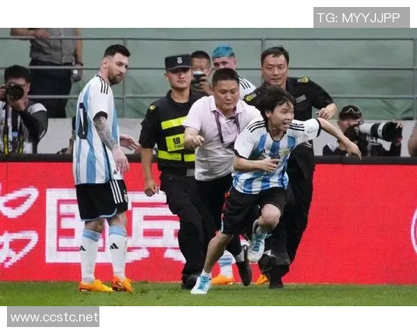 梅西亲临NBA赛场观战引发球迷热议与欢呼声浪