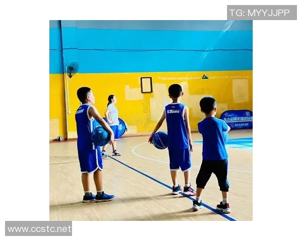 乐动体育篮球培训班开启你的篮球梦想之旅，专业教练团队助你成就辉煌